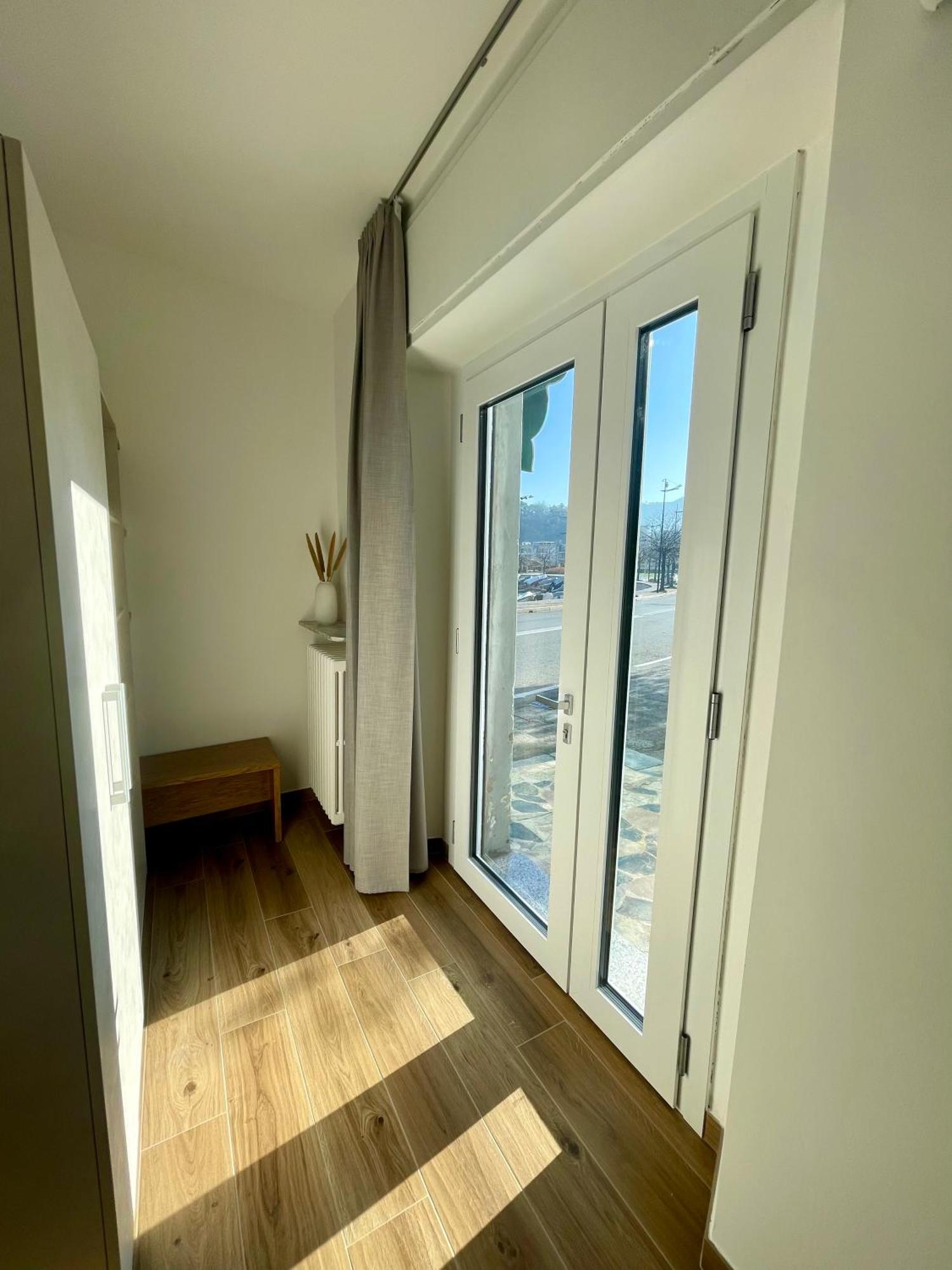 Hotel Baia Di Pare Valmadrera Eksteriør billede